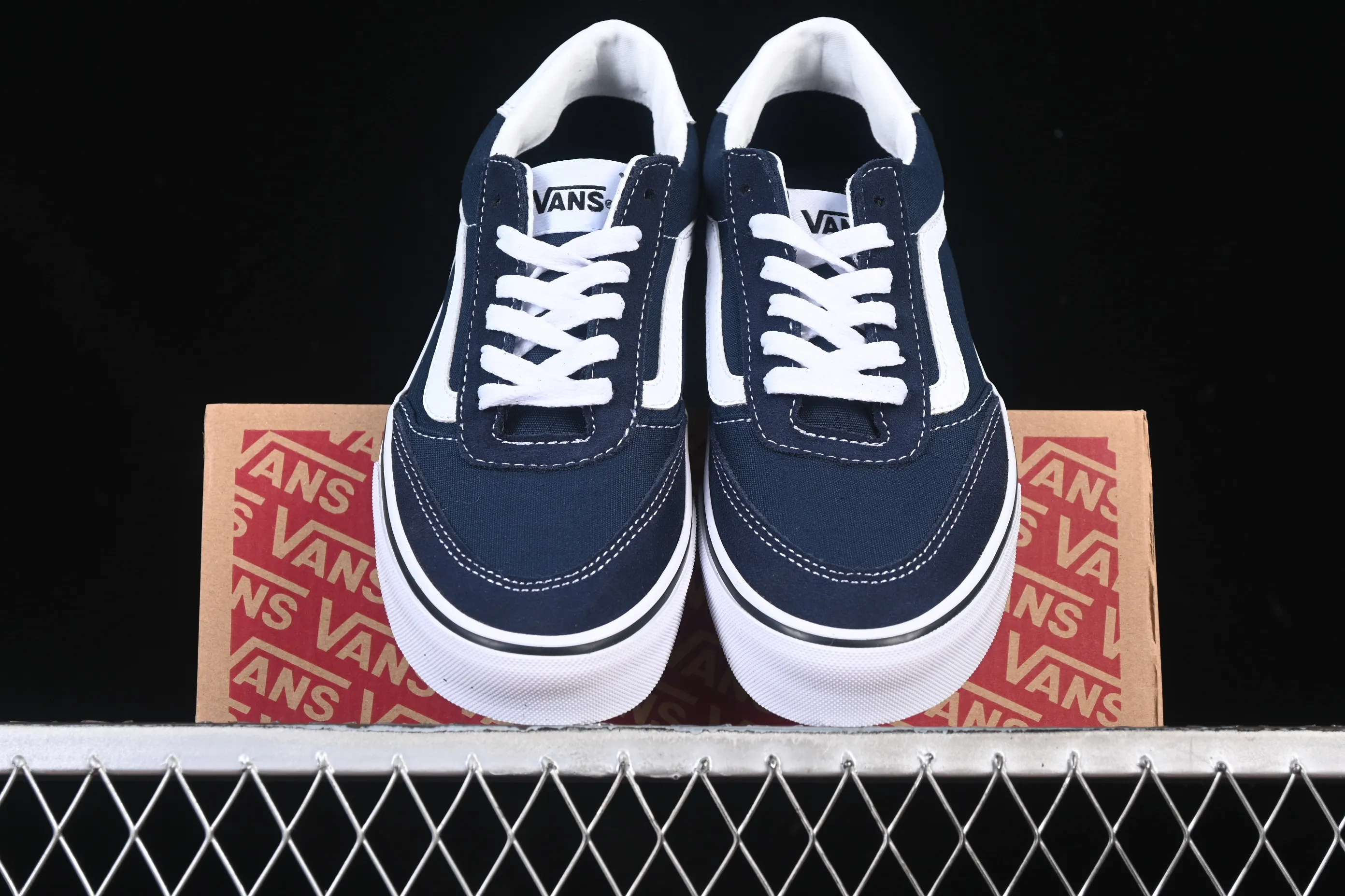 All categories Vans Vans series Vans Low Vans low-top Vans Brooklyn Ls Vans official vulcanized simple retro casual sneakers VN000D7QLKZ